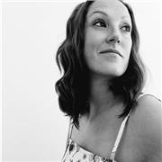 Profesora en diferentes disciplinas artisticas